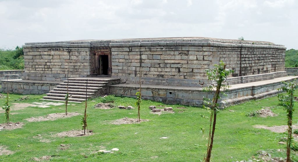 Nagavi, Karnataka