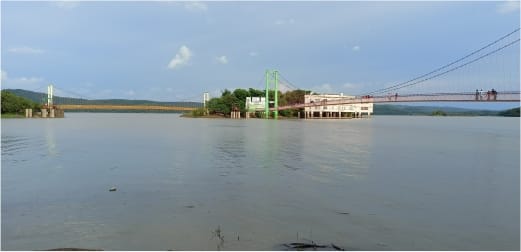 Laknavaram Lake 