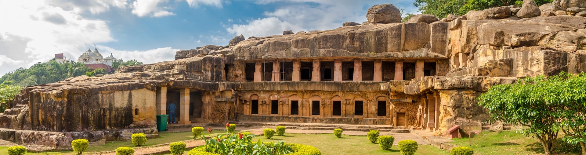 rani-gumpha-caves-of-udayagiri-bhubaneswar
